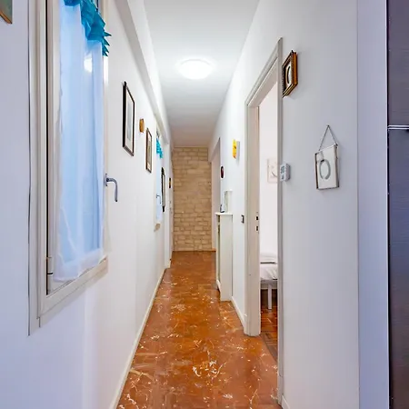شقة Balcony Flat Near The Center By Wonderful Italy *